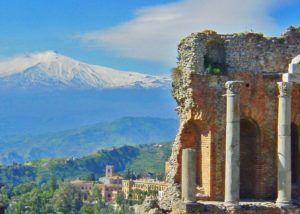 Taormina e Castelmola: tra pendici scoscese e balconi sul mare